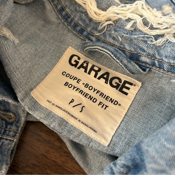 ❤️ Y2K Garage Distressed Light Blue Boyfriend Fit Denim Jacket Size S - Picture 5 of 10